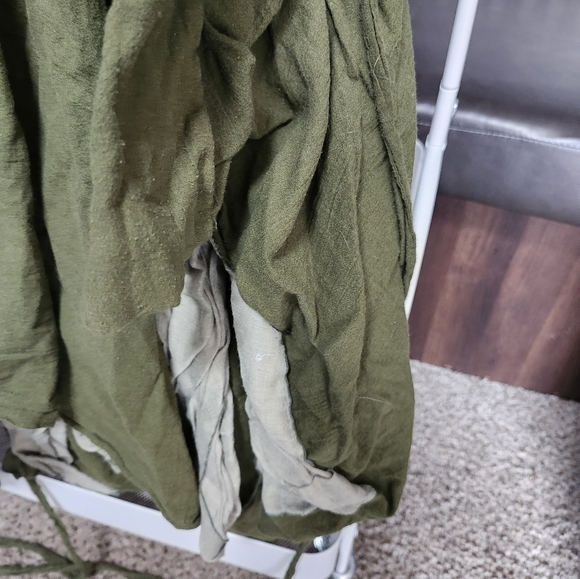 Green Dress - Picture 3 of 3